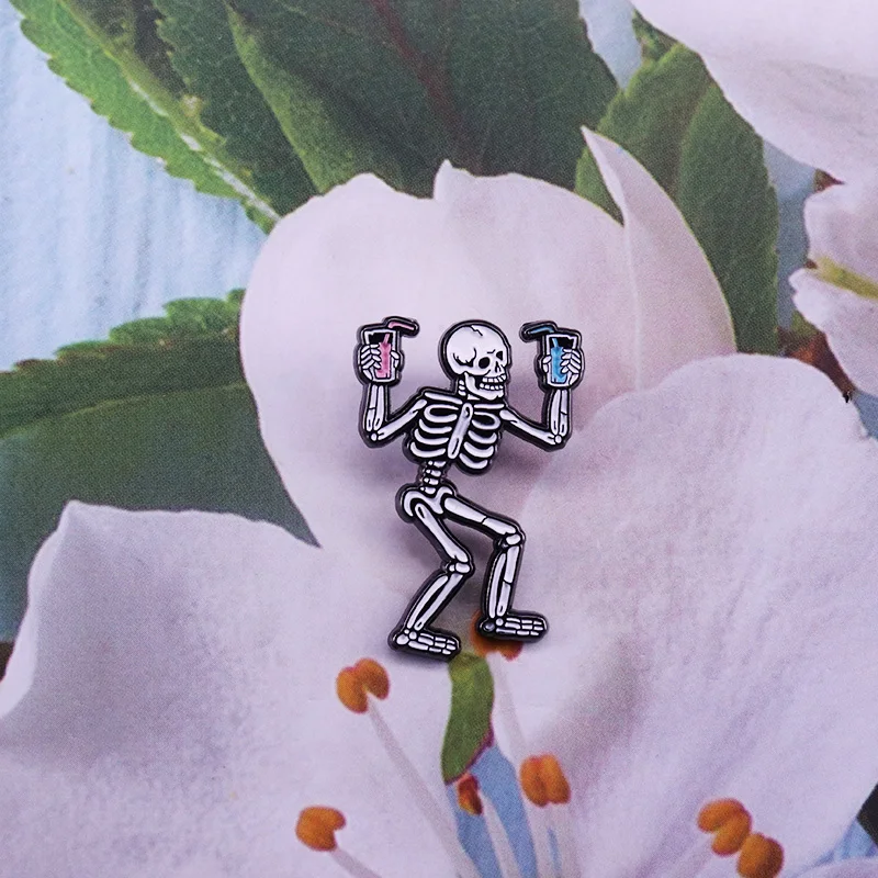 Skeleton bartender brooch cocktails creative Gothic Halloween party favor