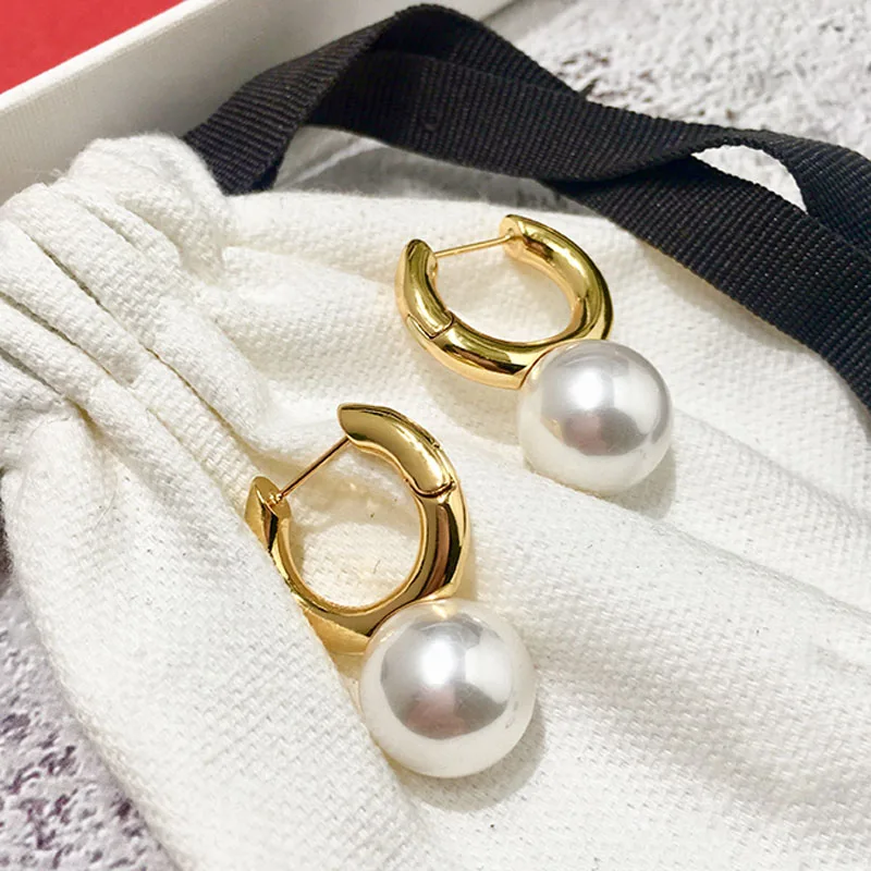 Classic Gold Color Style Small Buckle Hoop Earrings Top White Pearl Earrings Women Fashion Jewelry