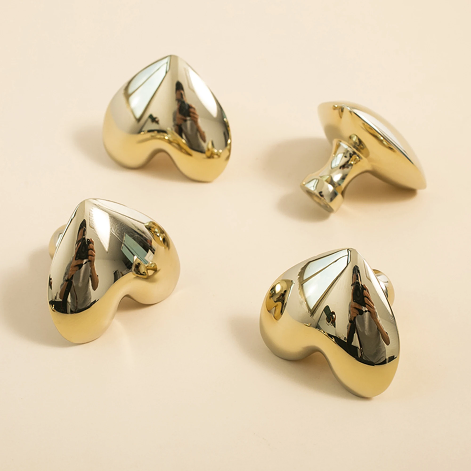 Love Heart Shape Cabinet Knobs and Handles Solid Brass Bedroom Knobs Bright Gold Chrome Furniture Hardware Handle Wardrobe Pulls