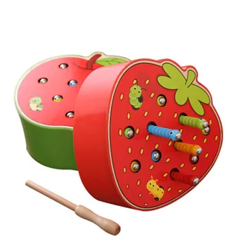 Giocattoli per bambini Puzzle 3D in legno giocattoli educativi per la prima infanzia Montessori fragola magnetica cattura di mele verme gioco colore cognitivo