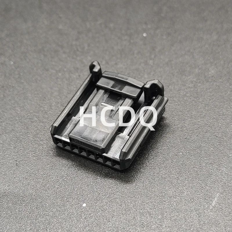 The original 90980-12558 8PIN Femaleautomobile connector plug shell and connector are supplied from stock