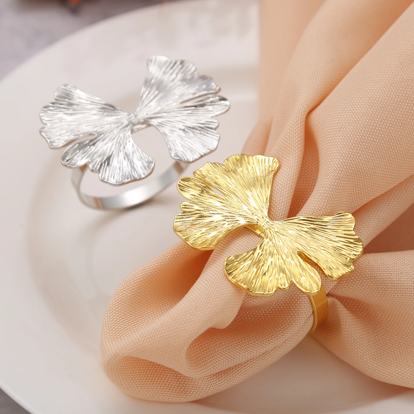 

6Pcs Hollow Leaves Design Napkin Rings Silver/Gold Napkin Holder For Wedding Ceremony Party Christmas Table Decor For Home