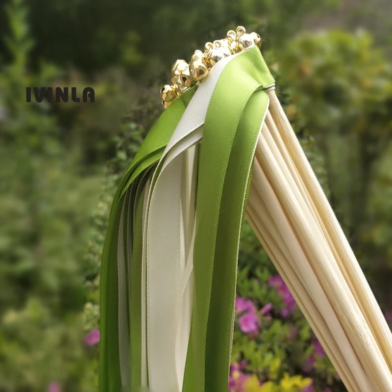 

Newest 50pcs/lot green and cream ribbon wands with gold bell for wedding decoration