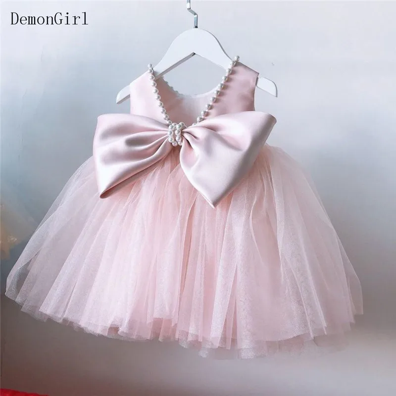 Branco tule pérolas bebê meninas vestido crianças roupas arco festa de aniversário vestido meninas baptismo princesa baptismo roupas de noite