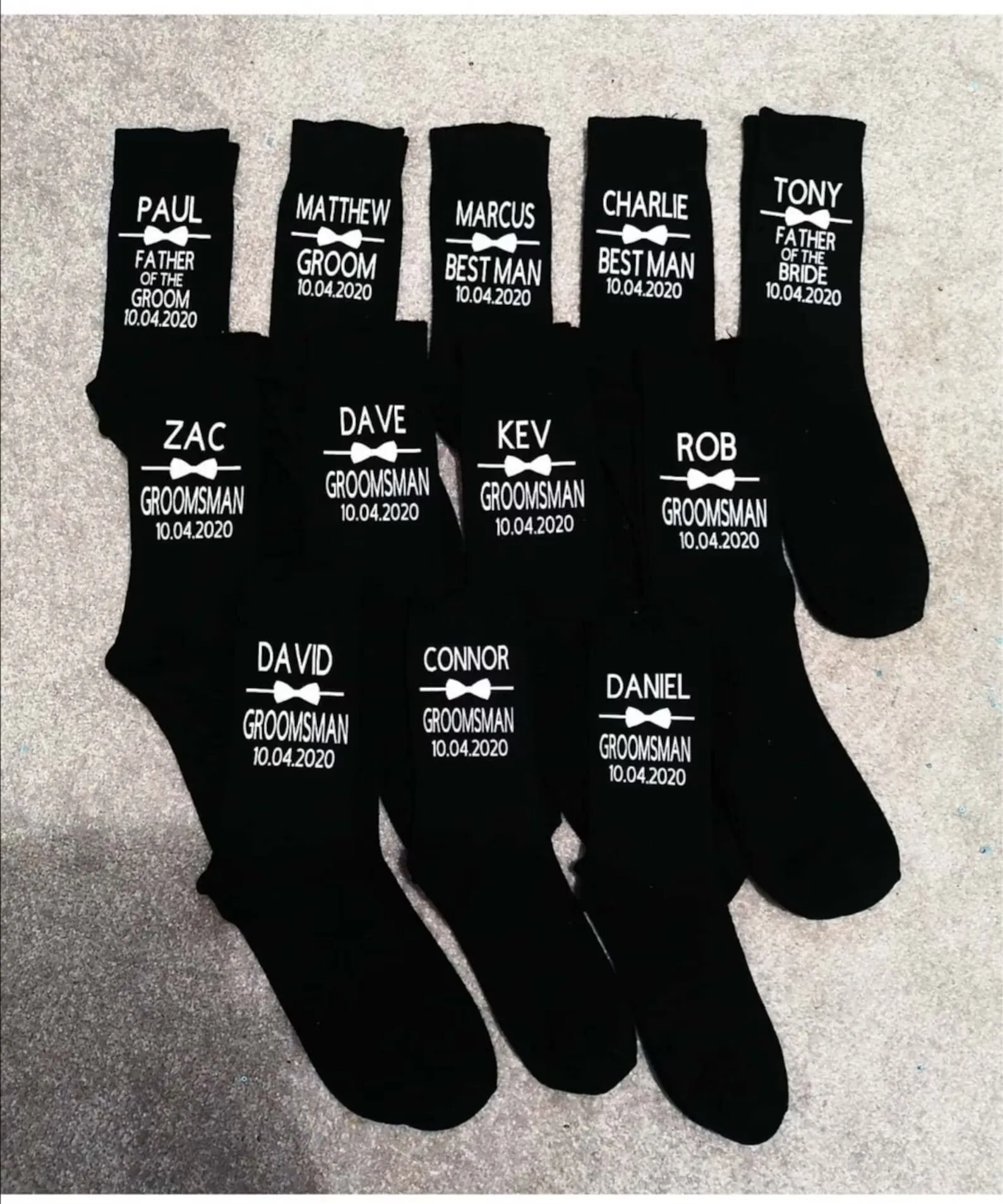 Personalisierte Name Datum Hochzeitssocken Vater der Braut Socken Bräutigam Socken Trauzeuge Socken Trauzeuge Socken Benutzerdefinierte Seite Jungensocken