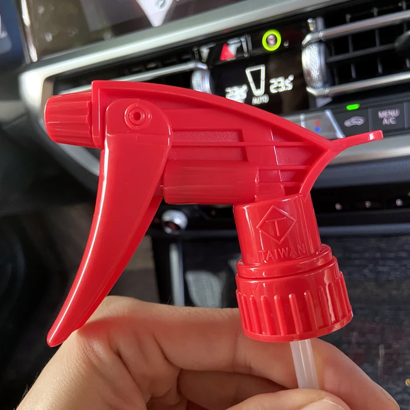 Lucullan Red/White Comfort Axis Trigger Spray Chemical Resistant T Logo Sprayer Replacement For Car Care