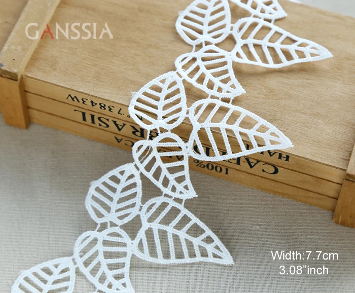 1yard Width:7.7cm Fashion Leaves Ivory White Color Lace Emboried Crochet Laces for Decoration(ss-1009)