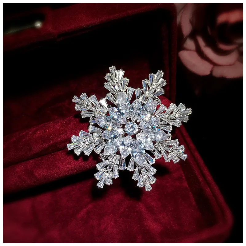 Brooches For Women Snowflake Cubic Zirconia Stereoscopic Corsage Suit Coat Pin Skirt Accessories Luxury Fine Jewelry