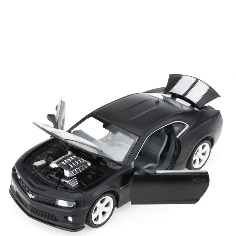 Simulazione 1:32 Chevrolet Camaro modello in lega, die-cast in metallo suono e luce tirare indietro auto sportive, squisito regalo, trasporto libero