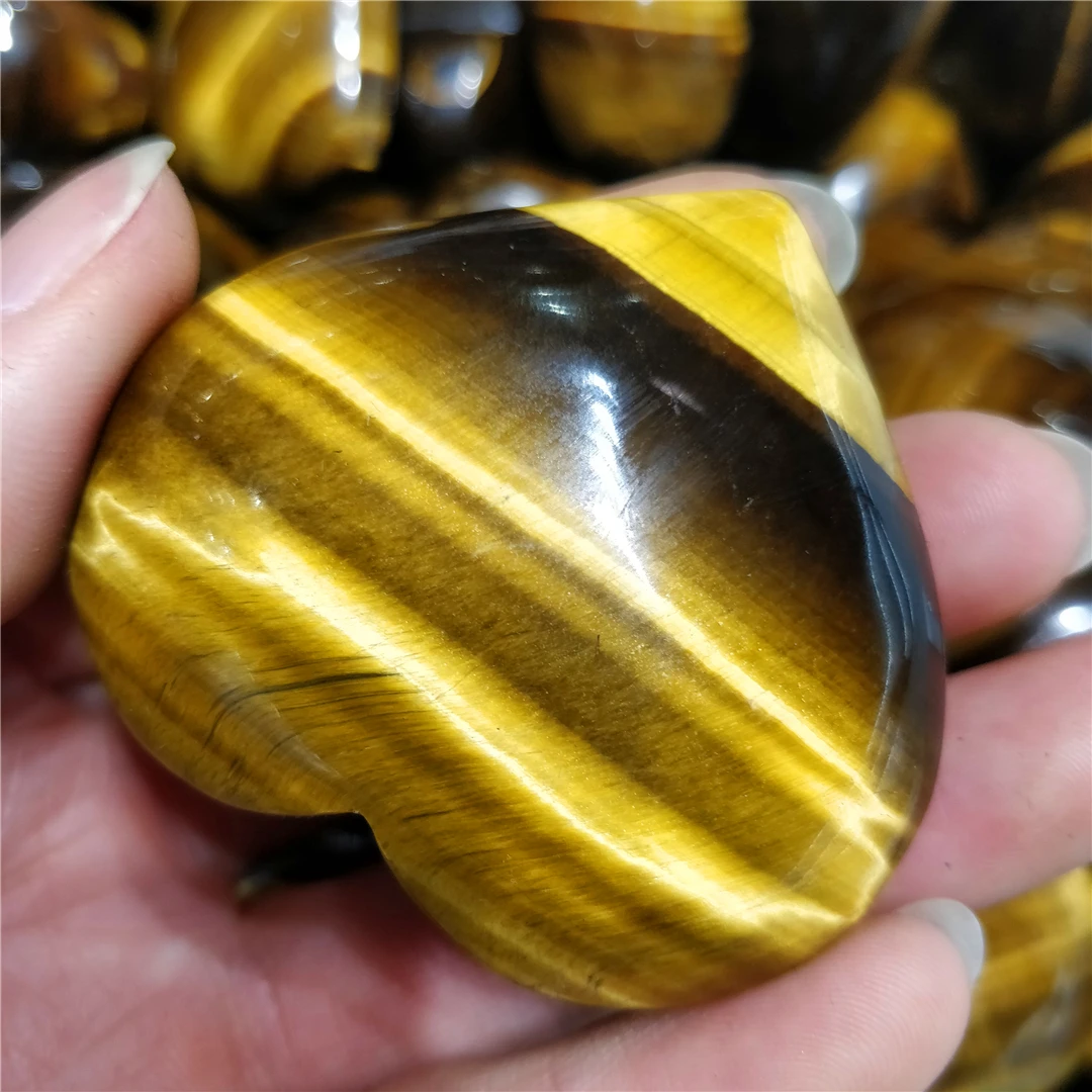 Top Quality Full Flash Yellow The Tiger's Eye Crystal Quartz Natural Gems Carved Love Heart Cute Palm Stones Yoga Decor Supplier