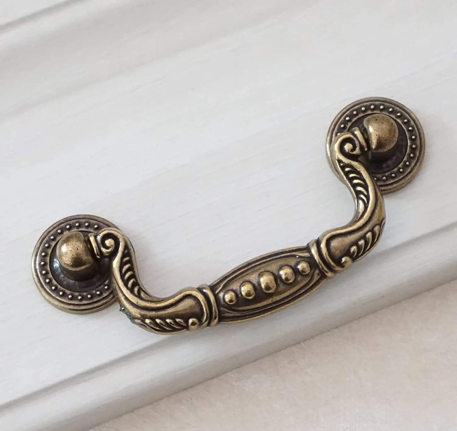 Mobiliário vintage Hardware Retro Gaveta Do Armário Alças Cozinha Armário Puxa Wardrobe Dresser Handle Antique Bronze Porta Maçanetas