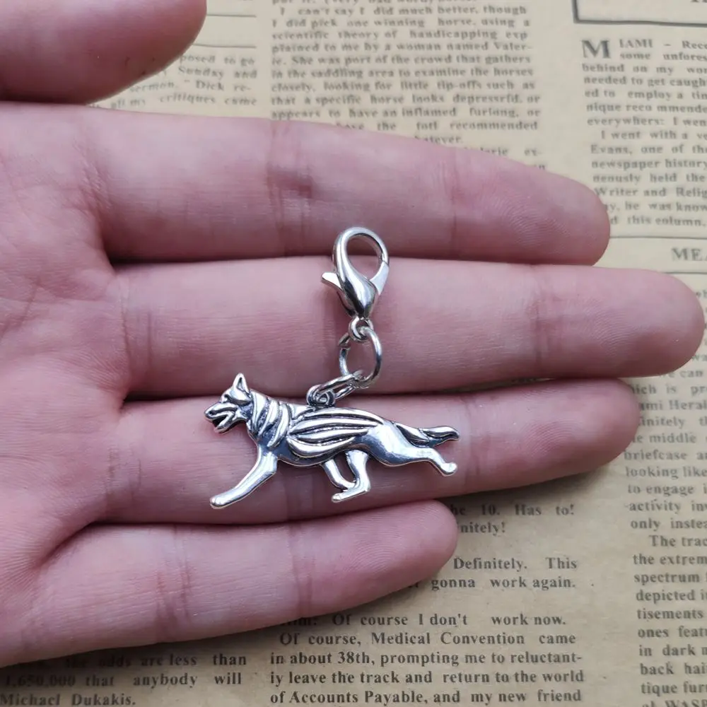 Golden Retriever Pit Bull Terrier German Shepherd Whippet Akita Dog Animal Keychain Key Ring Pet Retro Silver Plated Gift