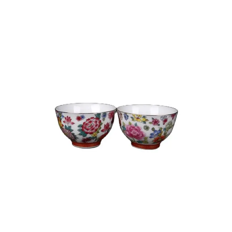 

Chinese old porcelain A pair of colorful patterns Chinese tea cups