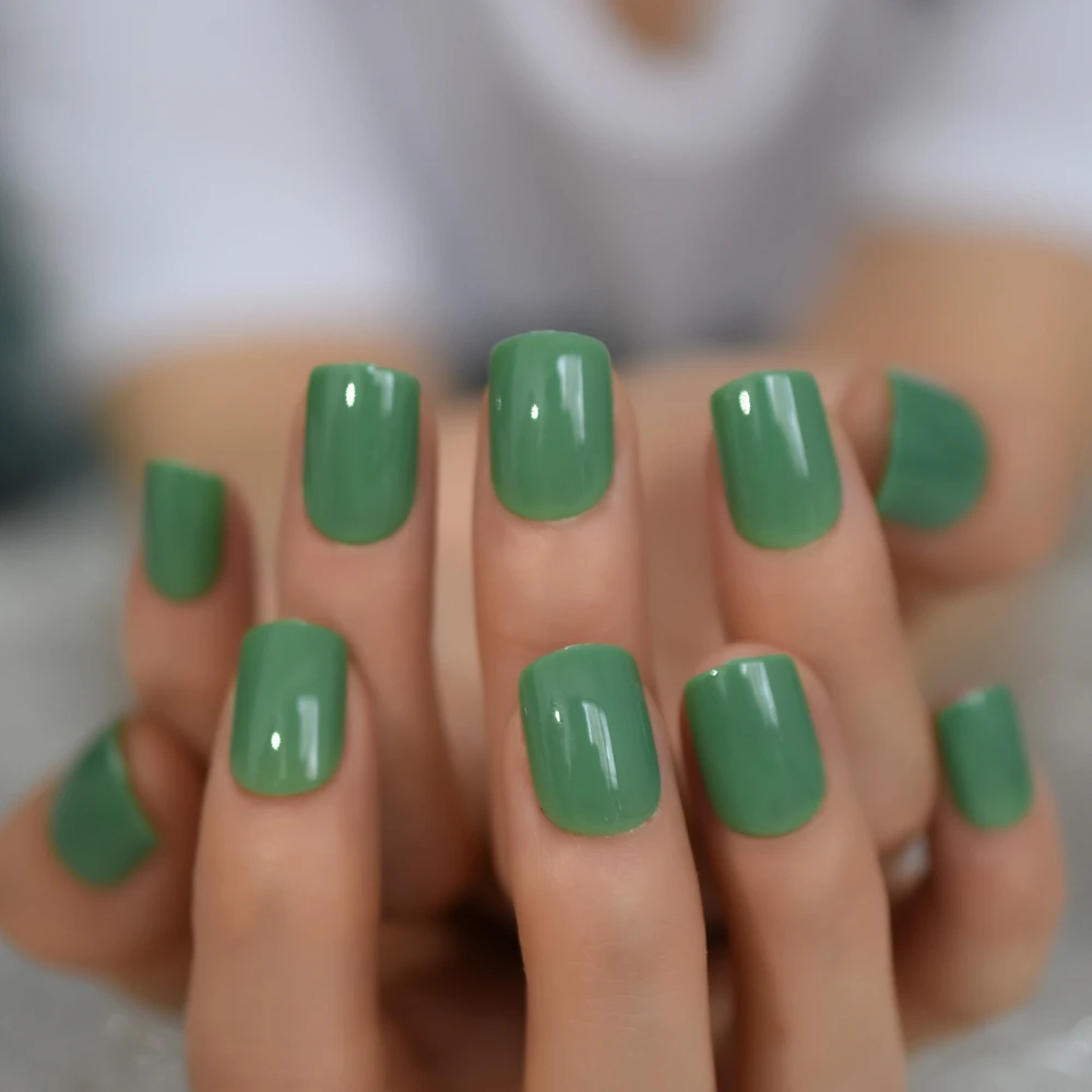 O verde lustroso falsificou a imprensa falsa uv quadrada de squoval das unhas para a menina verão a capa completa veste a arte do prego do dedo dicas 24 pces/kit