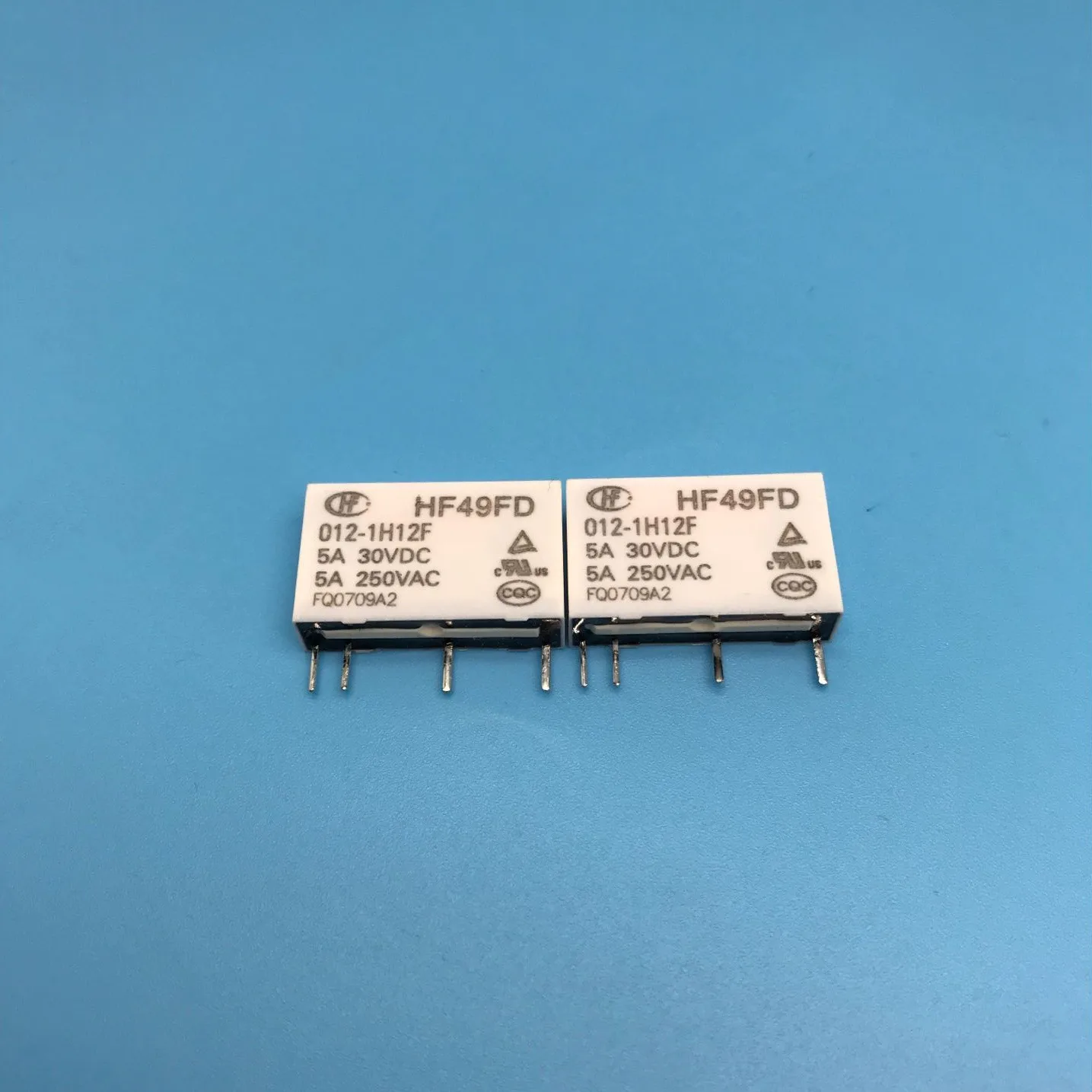 

HF49FD-012-1H12F 12VDC 4pin 5A 250VAC relays new orginal