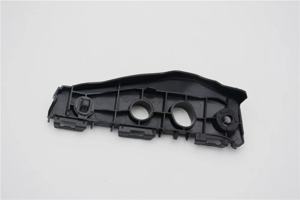 1Pcs New RH Side Front Bumper Black Bracket Guide For Toyota Corolla 2010