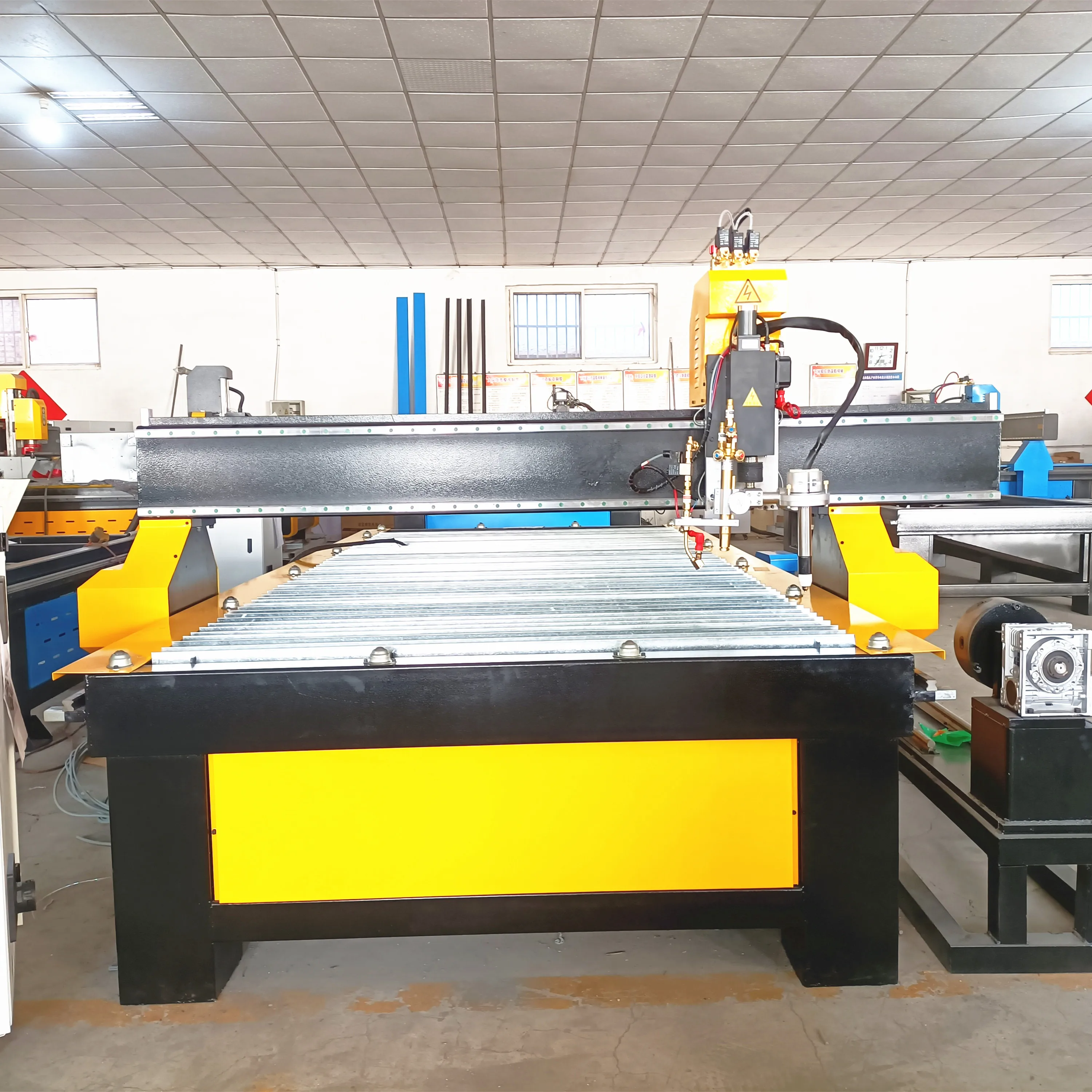 

Best Manufacturer CNC Plasma Cutting Machine Cutter 1325/1530/2030/2060 CNC Plasma Flame Combined Metal Cutting Machine