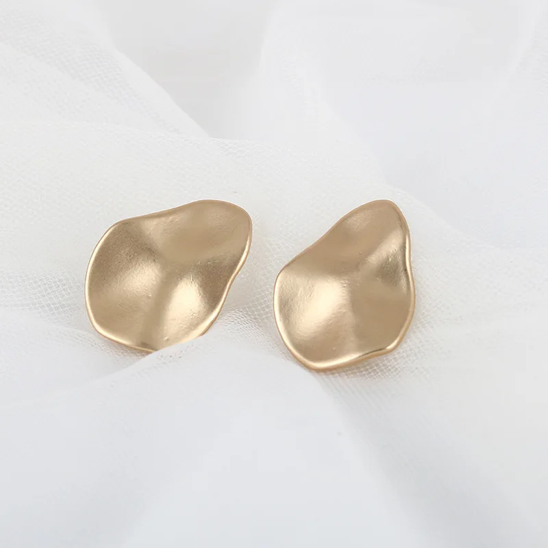 Fashion Metal Simple Geometry Irregular Round Shape Earrings Ladies\' Elegant Ear Stud Earrings