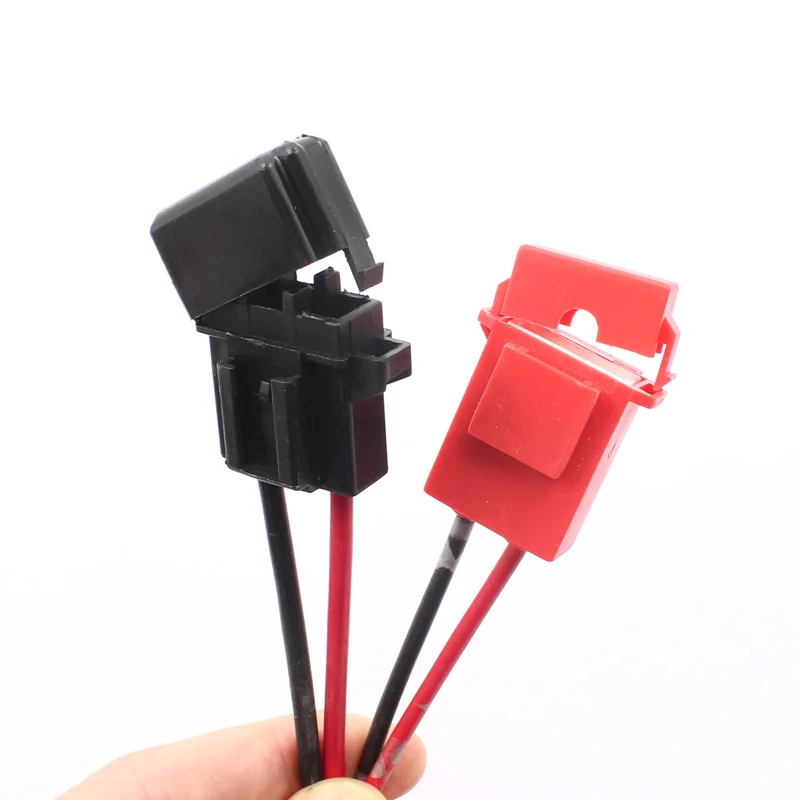 50pcs High Quality Black/Red Auto fuse Box holder fastener car fuse Cutout socket clips adapter for mid fuse