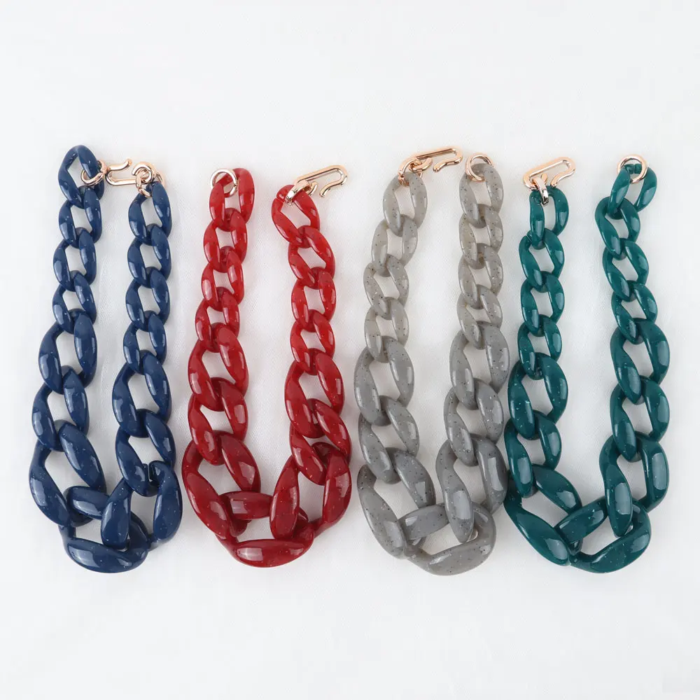 Thumbnail 2 - #78 Best Chunky Chain Necklaces to Buy In 2026