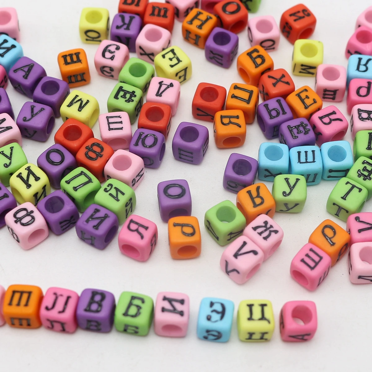 

250 Mixed Colour Acrylic Assorted Russian Alphabet Letter Cube pony Beads 6X6mm