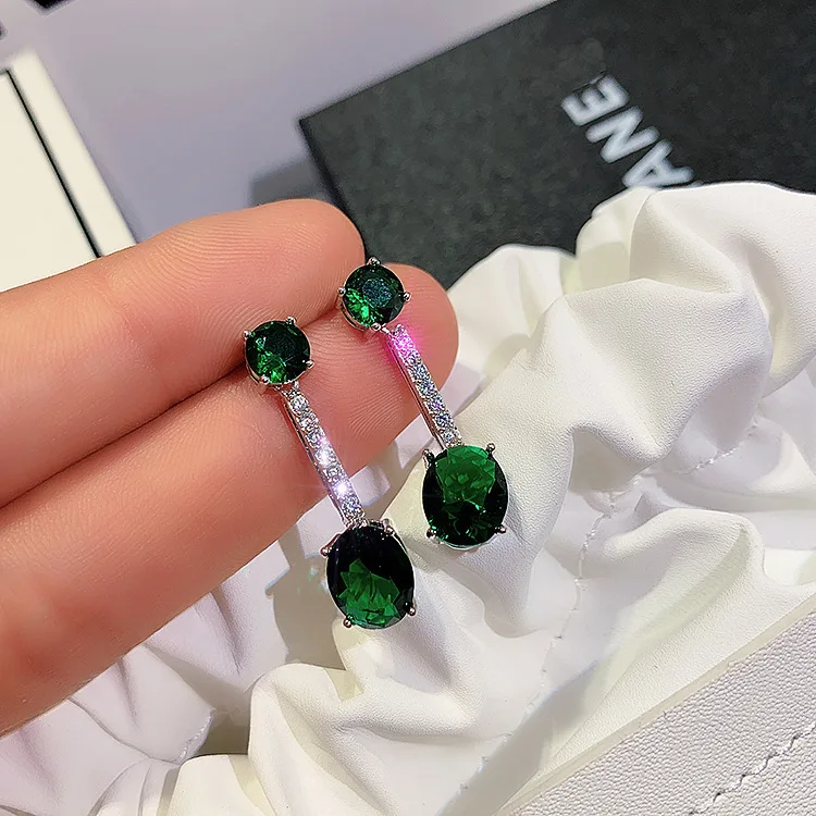 

Exquisite Round CZ Earrings For Women 925 Silver Needle Jewelry Green Color Exquisite Cubic Zirconia Earrings Ladies Gifts