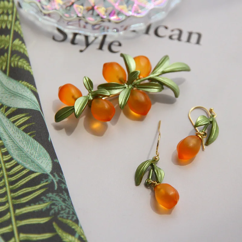 Luxury Design Glazed Plant Green Leaves Brooches For Literary Retro Woman Girl Student Suit Party Corsage Brooch Accessories