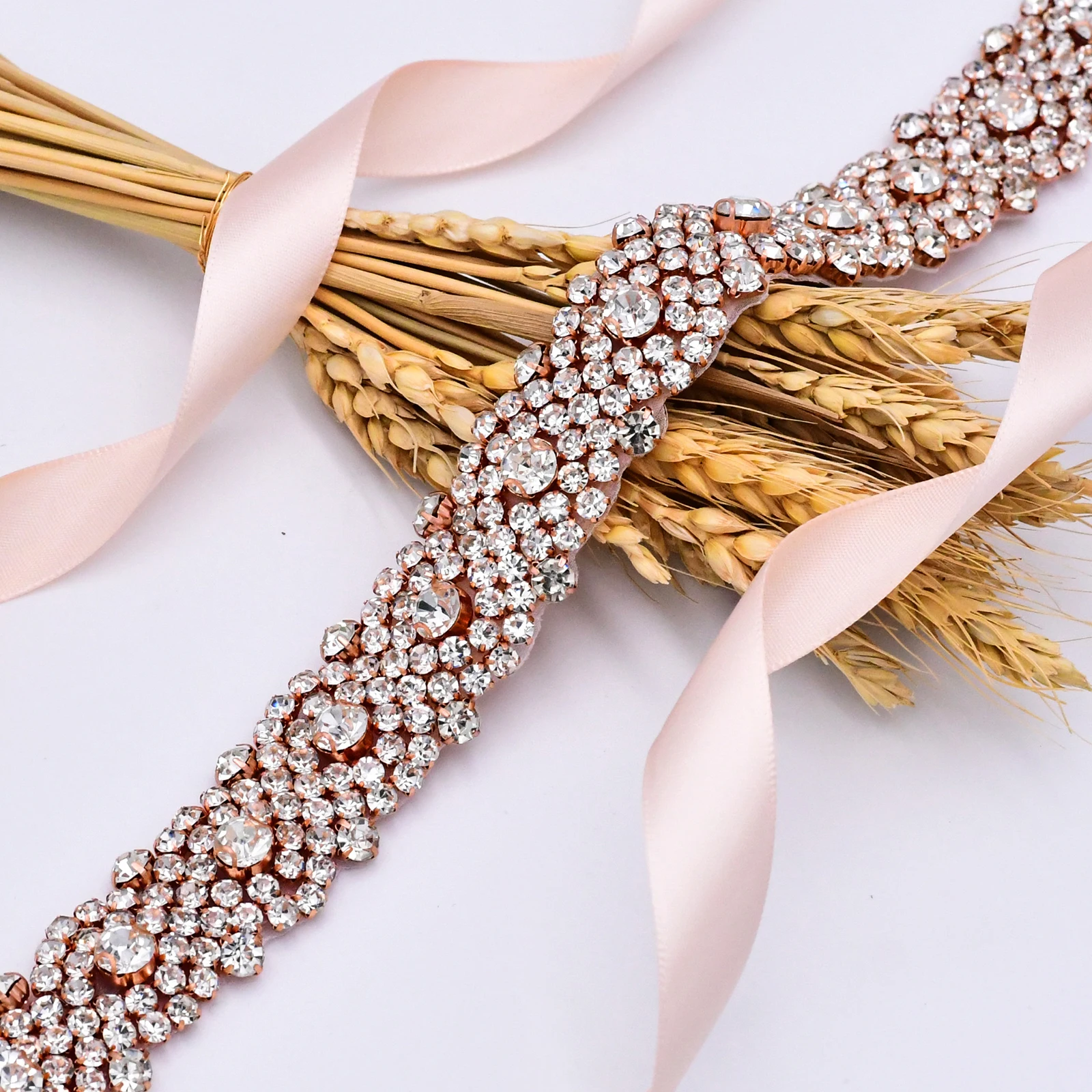 Ceinture de luxe en strass rose pour femmes, ceinture de mariée brillante avec des appliques de strass dorés pour demoiselle d'honneur