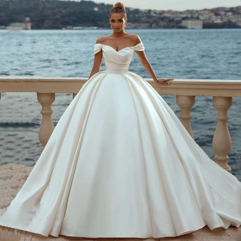 

Eightree Sexy White Wedding Dresses 2022 Off Shoulder Sweep Train Bride Dress Lace Up Back Satin Wedding Evening Gowns Plus Size