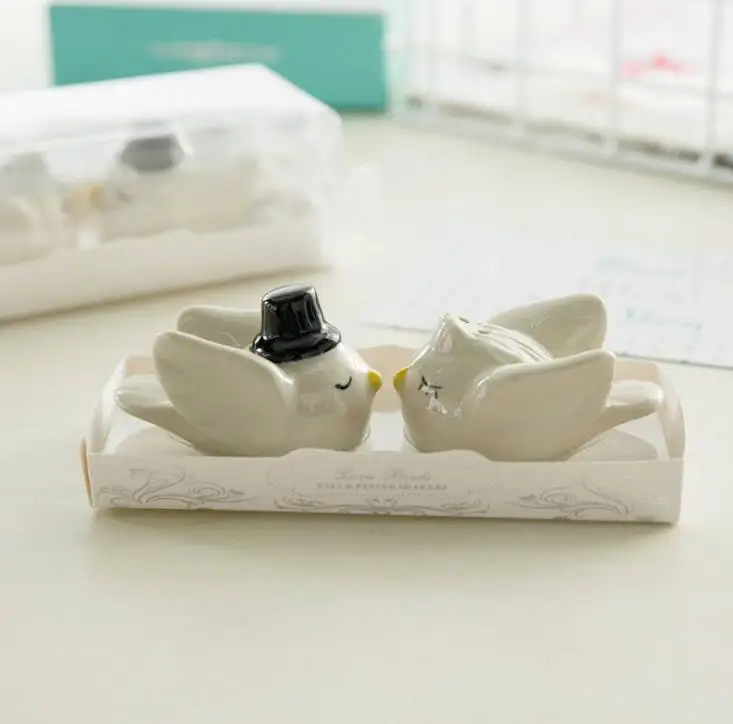 

Free shipping 100pcs=50sets/LOT Bride Groom Angel Love Birds Salt and Pepper Shaker Wedding Favors and Gits for Guest SN3793