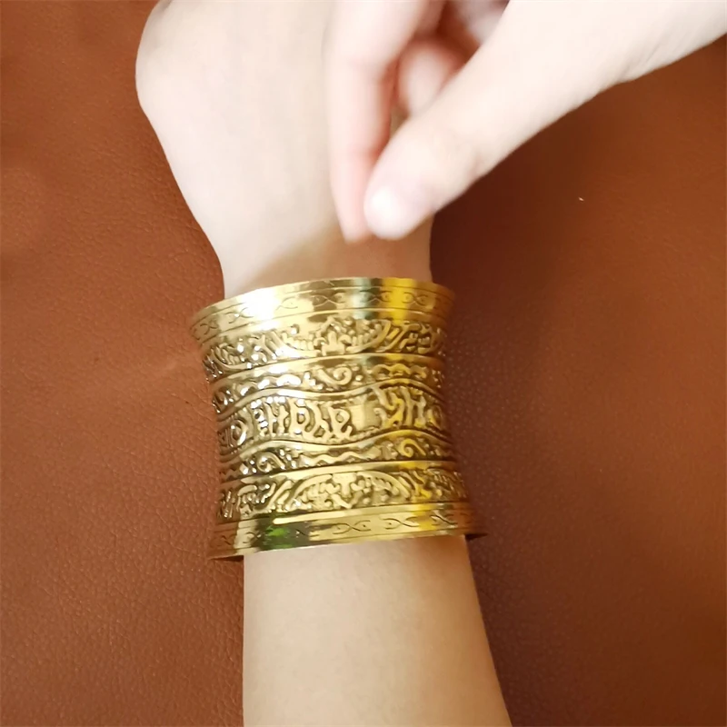 Vintage Carve Pattern Bangle Open Adjustable Wide Cuff Bangle Bracelets Ethnic Antique For Women Jewelry Accessories