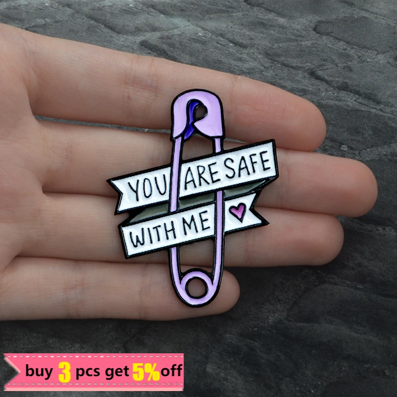 You Are Safe with Me Purple Safty Lapel Pin Heart Brooches Hard Custom Enamel Pins Badges Brooches Gifts for Men Women Wholesale