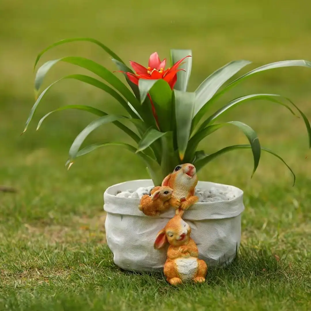 

Outdoor Pastoral Simulation Cute Bunny Flowerpot Resin Ornaments Garden Table Figurines Decoration Villa Balcony Lawn Sculpture