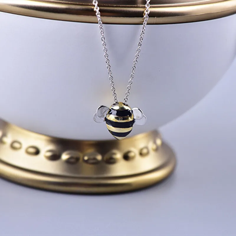 925 Sterling Silver Jewelry Wholesale Korean Fashion Cute Bee Exquisite Creative Female Personality Pendant Necklaces   N274