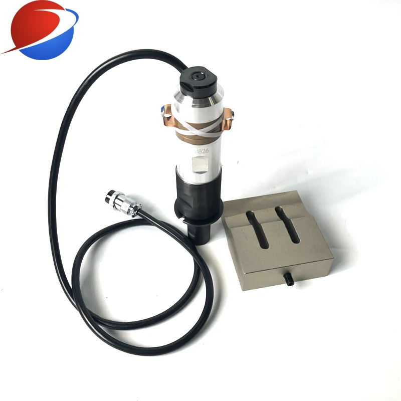 P8 20khz 2000W Ultrasonic Welding Transducer Booster Horn For  N95 Face Mask Making Machine