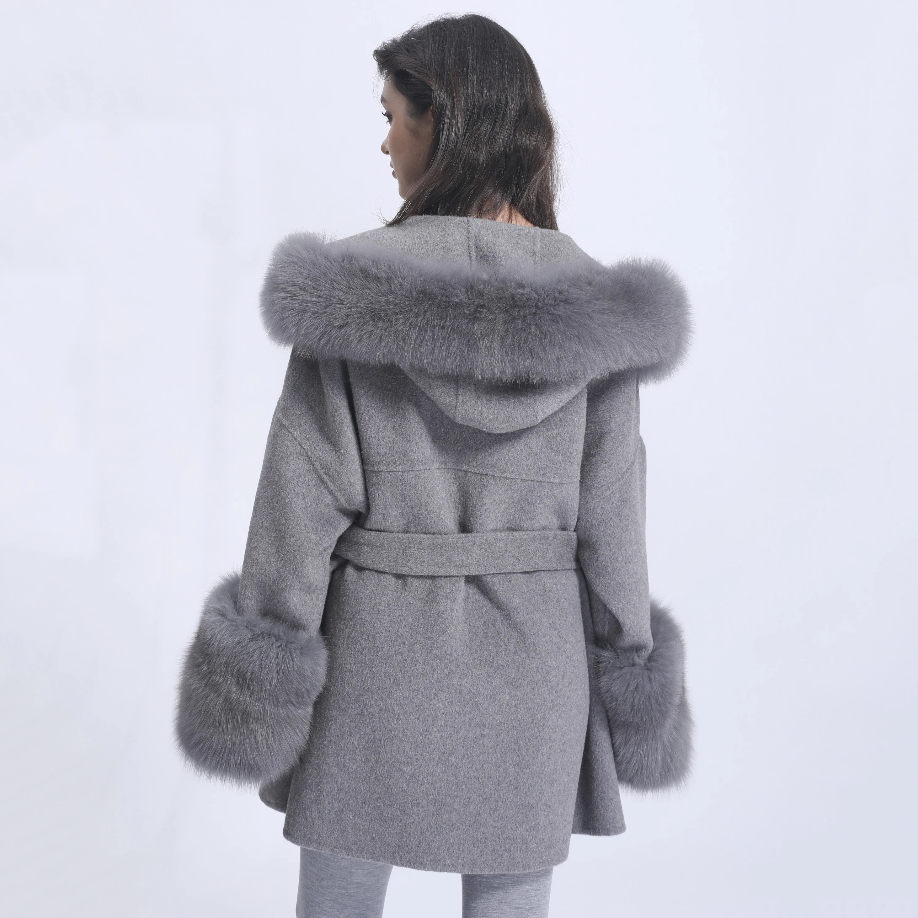 Imagem -03 - Missjanefur 2023 Cabolsa de Inverno para Mulheres Cabolsas de lã Cashmere com Capuz de Pele Real Manguito Quente Luxo com Cinto Longo Trench Cabolsa de Pele