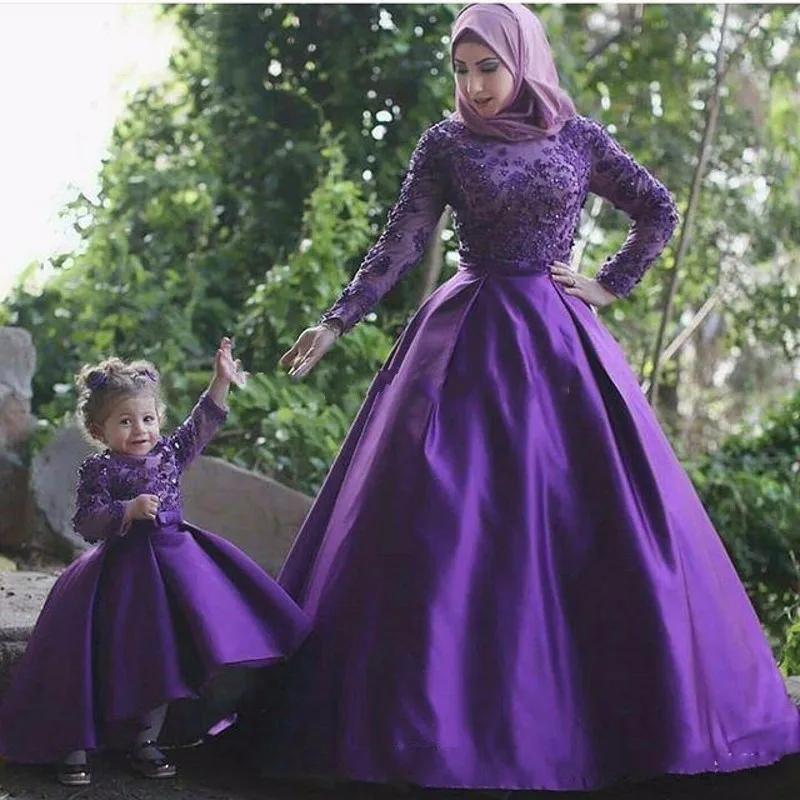 Purple Long Sleeves Muslim Mother And Daughter Evening Dresses With Hijab Beaded Applique Formal Party Dress Gowns Robe Crystal