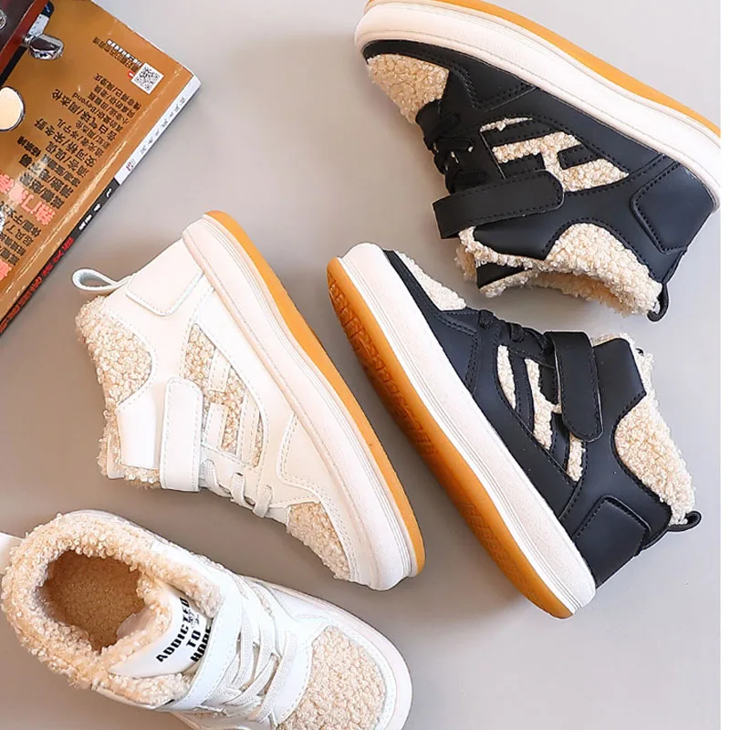 Winter children cotton shoes 2022 new boys girls warm trendy sports shoes baby mid-cut lamb velvets sneakers for cold weather