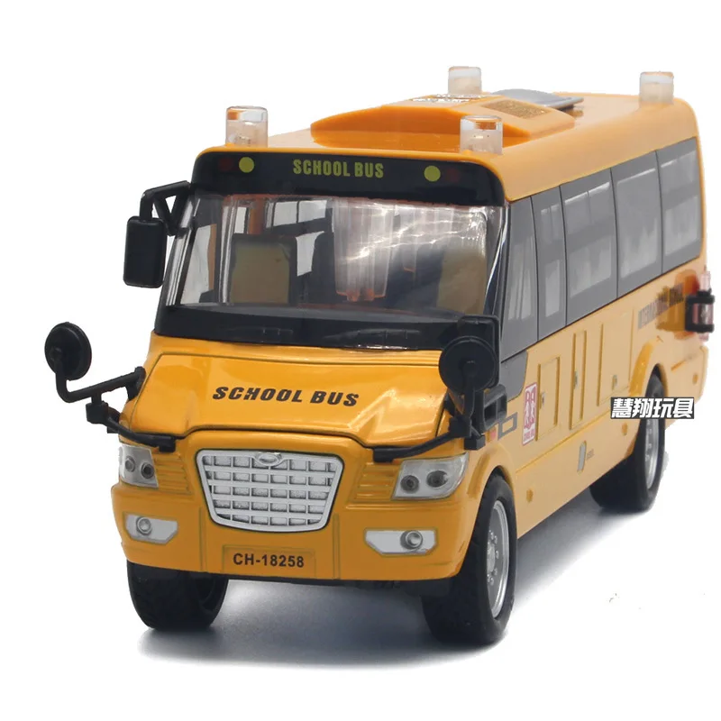 Simulation of United States School Bus Big Bus Alloy Car Model Sound and Light Pull Back Door Children\'s Toy Car