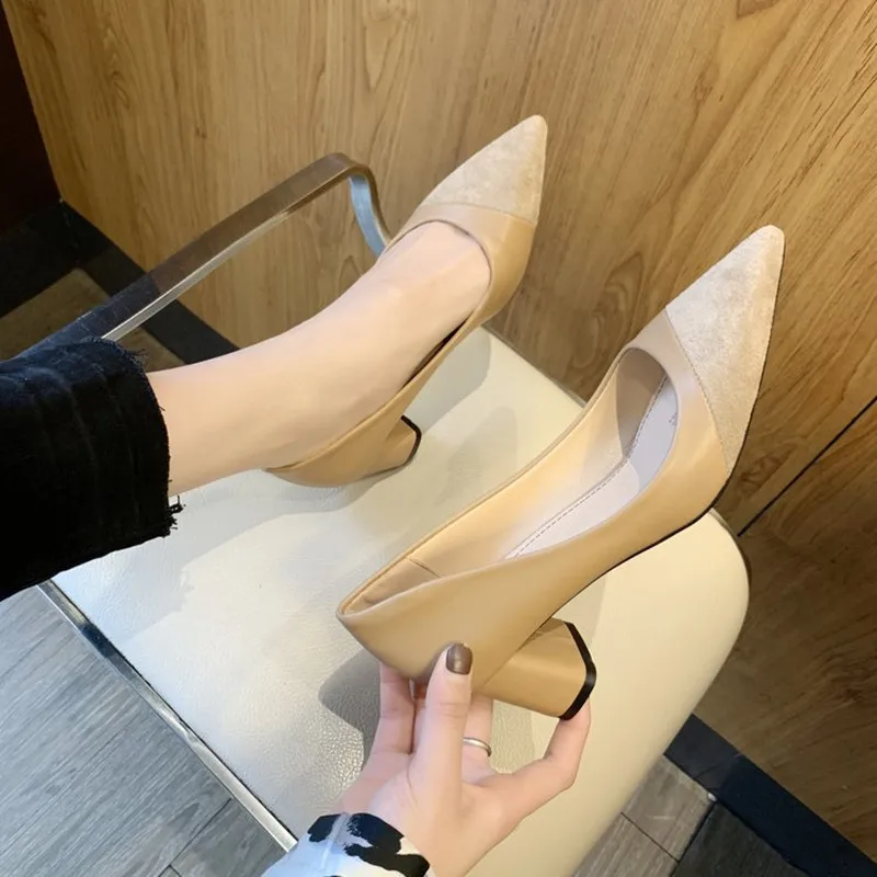 

Spring New Style Korean Style Splicing Pointed High Heels Thick Heel Shallow Mouth Single Shoes Fashion Working Shoes