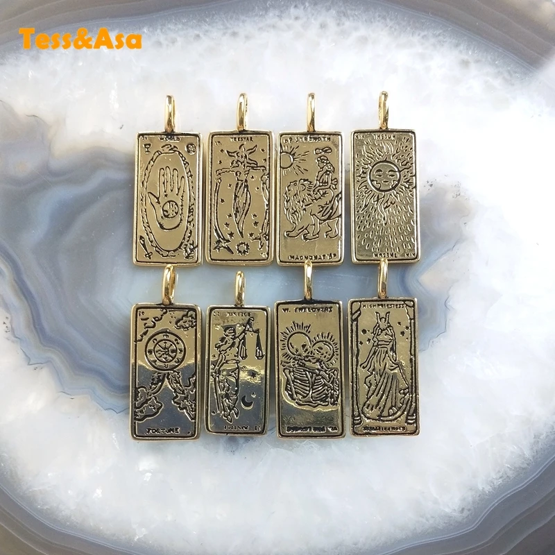 5pcs Vintage Square Ancient Greek Style Multi Pattern Lion Sun Skeleton Pendant Retro Hallow Design Gold Color Jewelry All Match