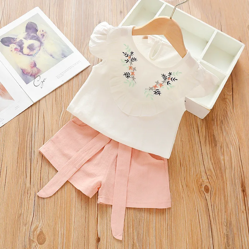 

Summer new children's clothing girl clothes sets cotton casual cute flower short sleeve shirt + shorts 2 pieces girl sets