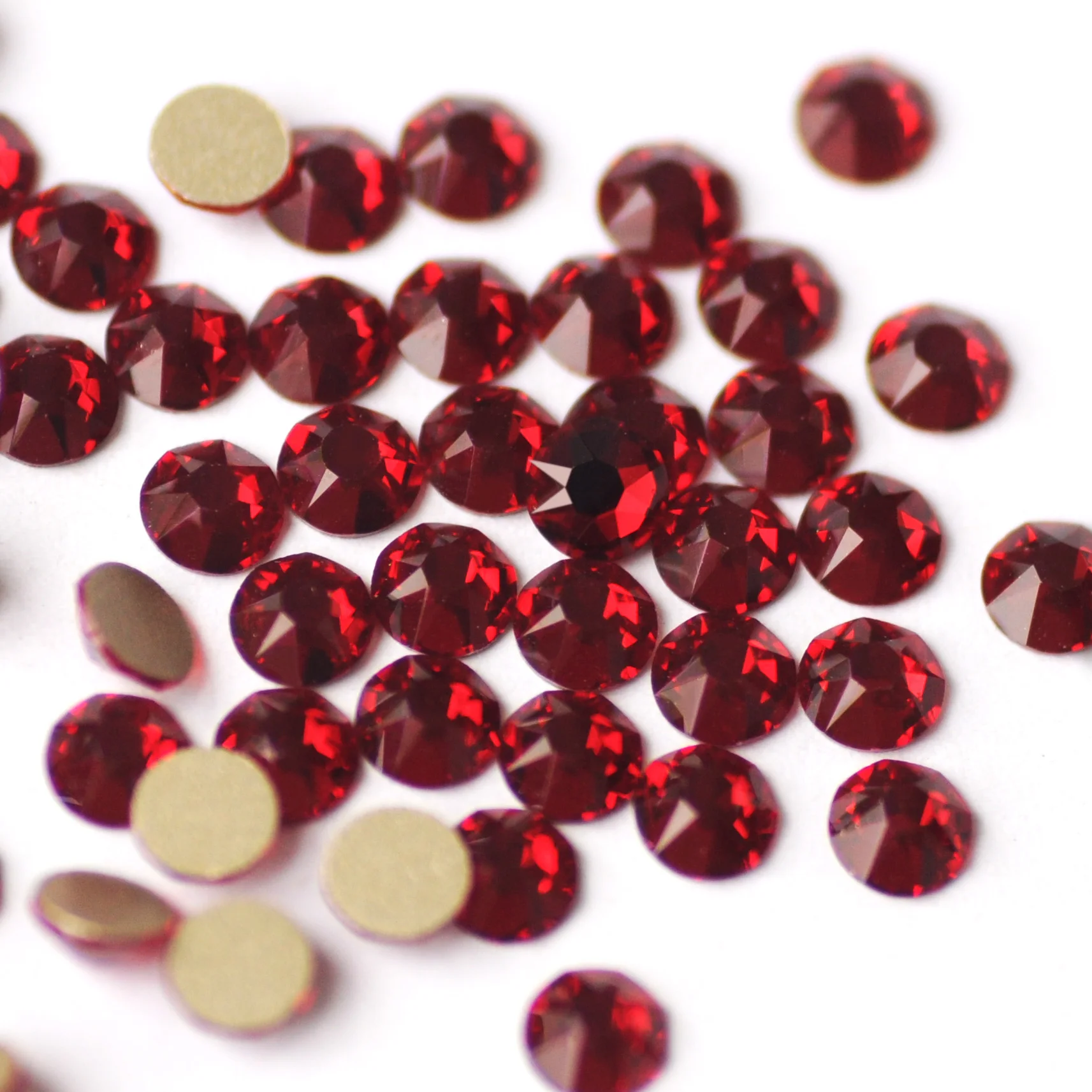Dunkle Siam-Strasssteine, flache Rückseite, nicht heißklebend, 2088 Stück, 8 große, 8 kleine, für Nagelkunst und Kleidungsdekoration, DIY-Glas-Strass. – Detail 4