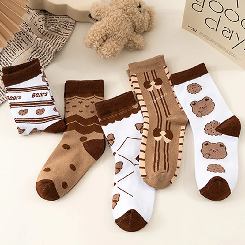 New Harajuku Women Socks Female Mid-tube Sweet Beauty Mid-length Cotton Socks Coffee Color Bear Tide Socks Female Autumn