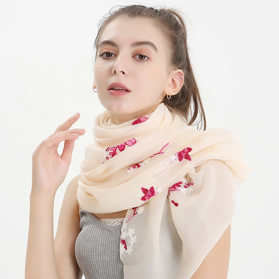 New Retro Folkways Embroidered Scarf Women Artistic Cotton and Linen Scarves And Wraps Female Travel Beach Shawl Wholesale