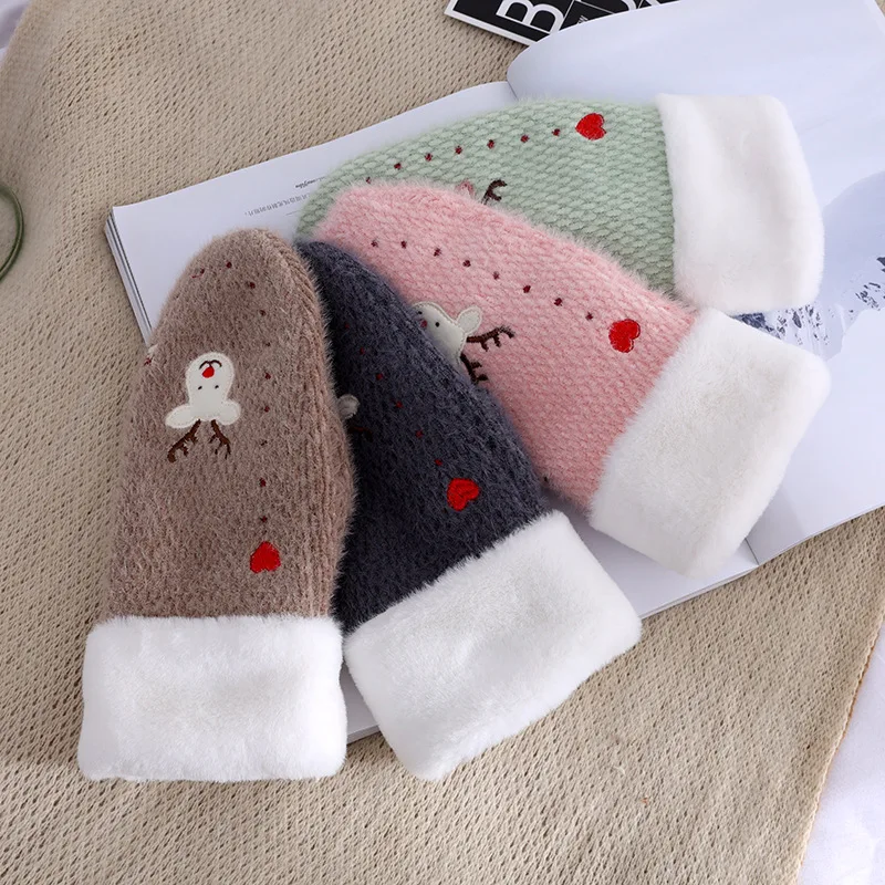 Women Winter Plus Thick Velvet Cashmere Plush Wool Knit Warm Mittens Female Cute Embroidery Cartoons Elk Full Fingers Gloves I32