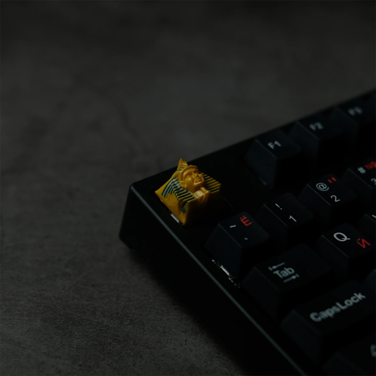 Handmade Natural Resin Egyptian Pharaoh Key Cap Mechanical Keyboard Keycap For Cross MX Switches Keyboard Creative Handwork