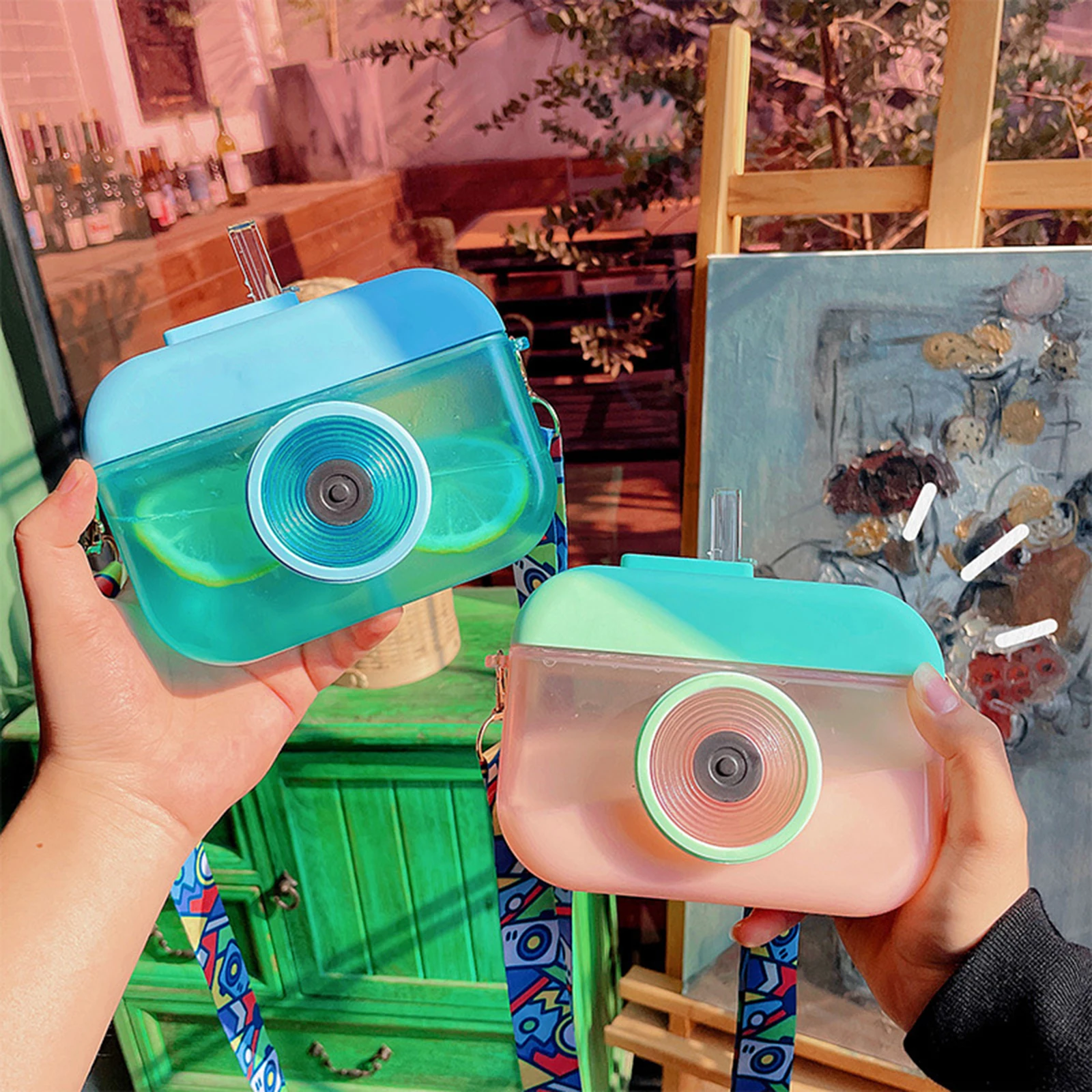 

Plastic Water Bottle with Straw Cute Camera Shape Drinking Bottle for Kids Adults