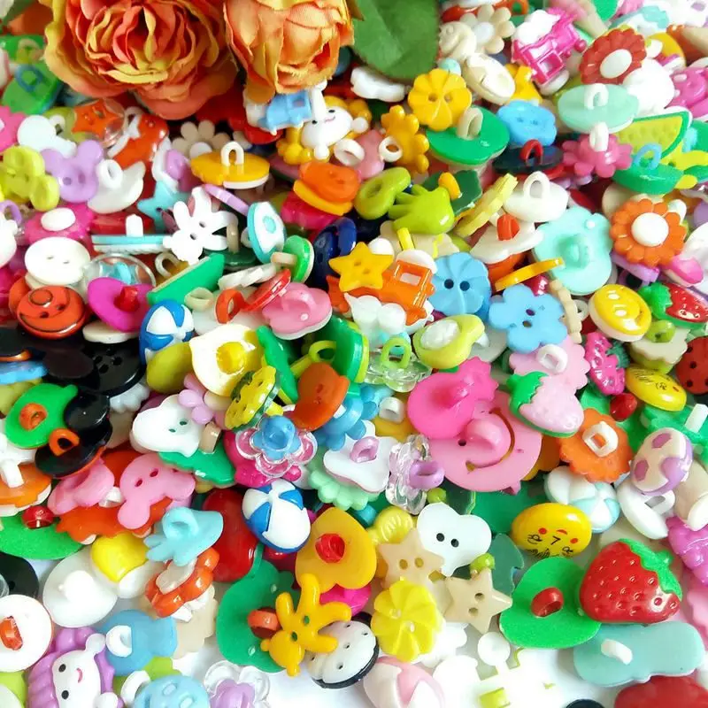 100PCs 25-35 Style Mixed Randomly Cartoon button for KIDS Clothes for craft  Scrapbooking Accessories