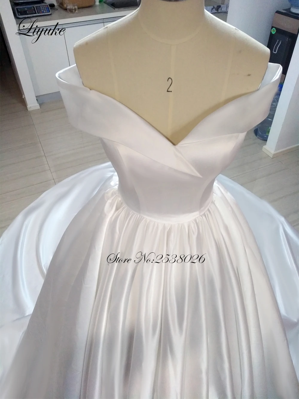 Liyuke Pure White Elegant  Satin A-Line Wedding Dress With Folden V-Neckline Off The Shoulder Wedding Gown